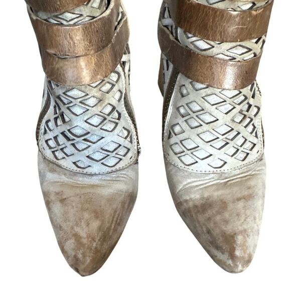 Freebird by Steven Julia Leather Heel Boot Bootie Size 8 in Ice - Picture 7 of 8